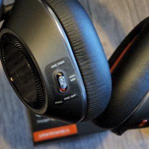 Plantronics-Poly-Voyager-8200UC-MTG-6-scaled-1.jpg Plantronics-Poly-Voyager-8200UC-MTG-6-scaled-1.jpg